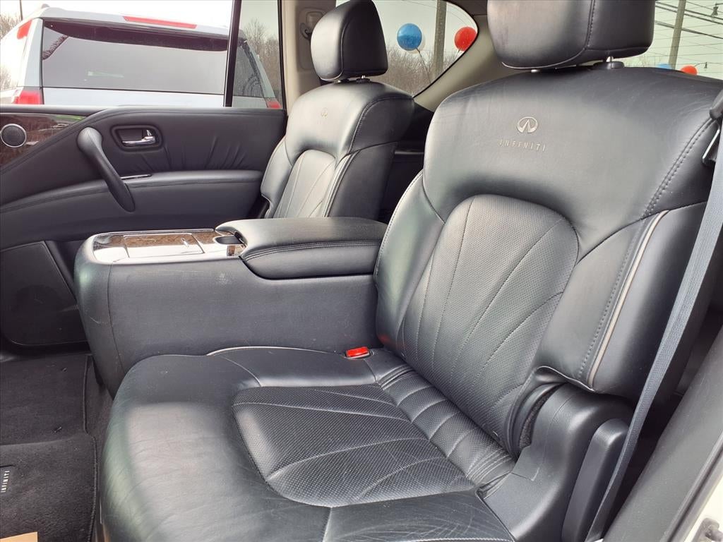 2012 INFINITI QX56 7-passenger