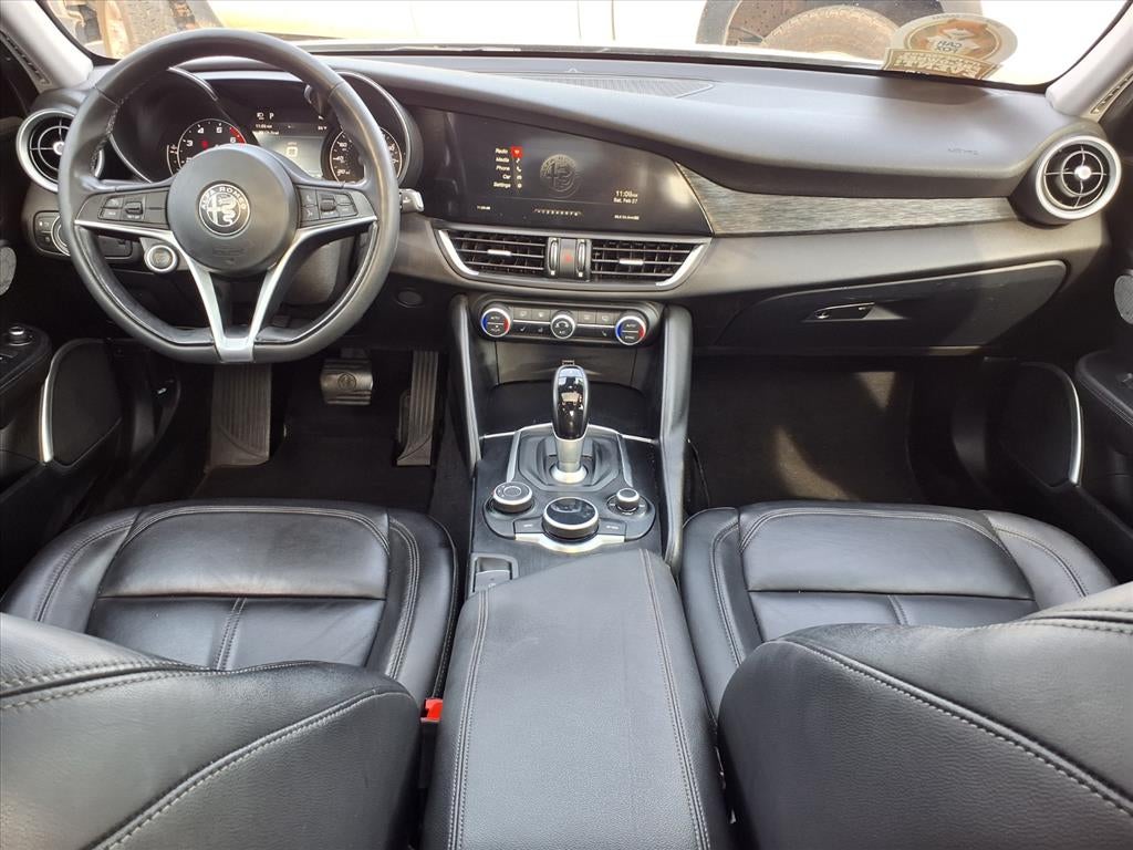 2019 Alfa Romeo Giulia Base