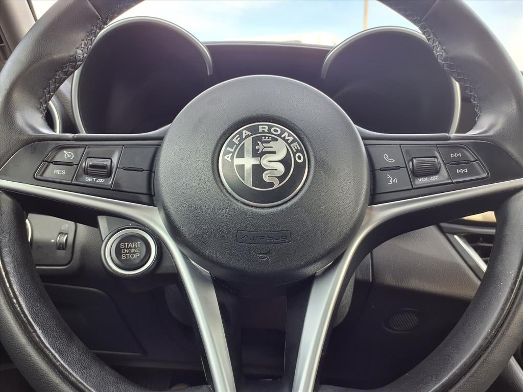2019 Alfa Romeo Giulia Base