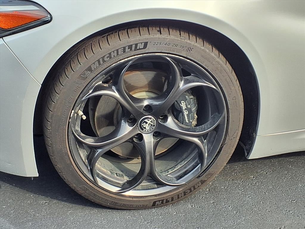 2019 Alfa Romeo Giulia Base