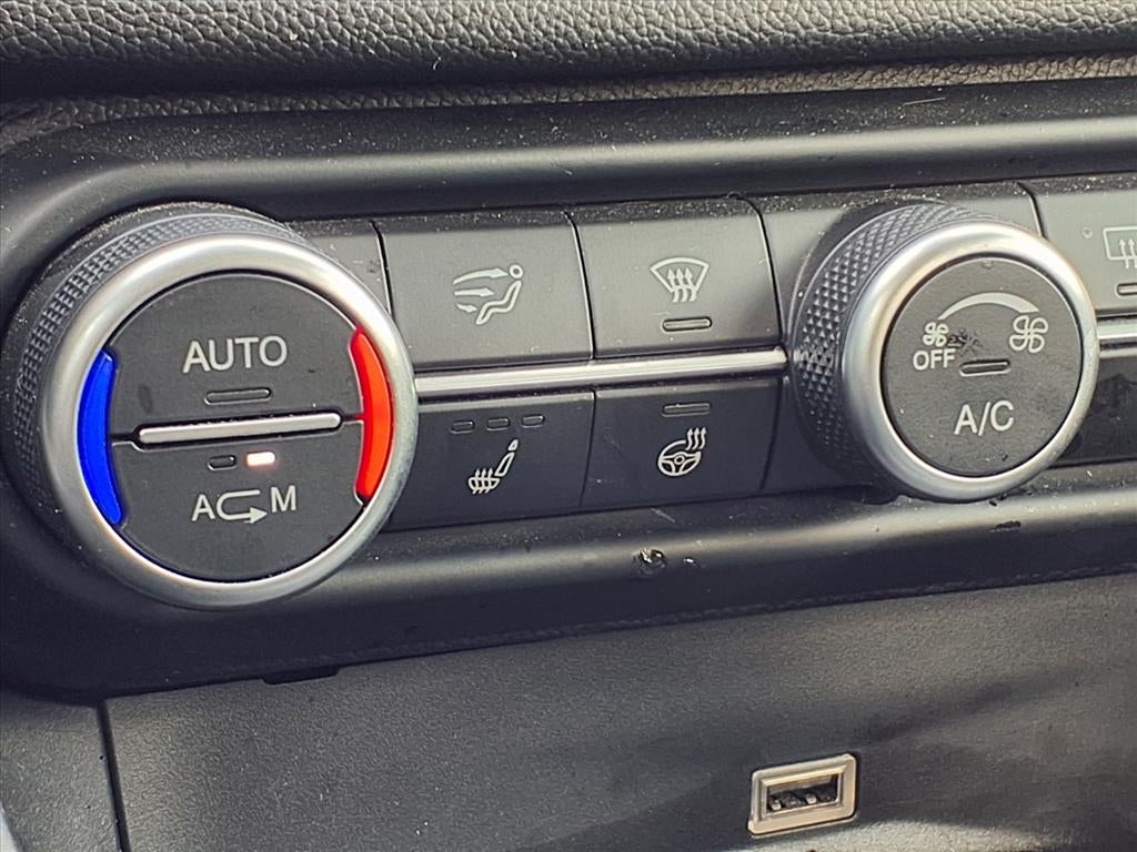 2019 Alfa Romeo Giulia Base