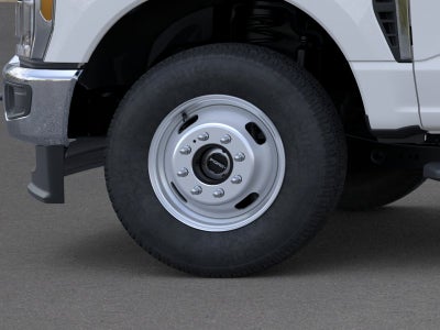 2025 Ford Chassis Cab F-350® XL
