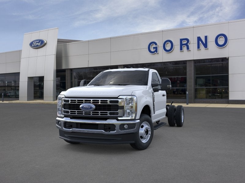 2025 Ford Chassis Cab F-350® XL